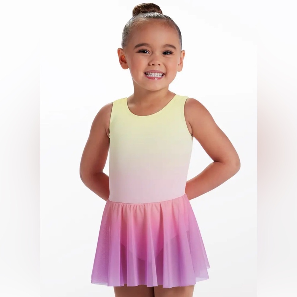 NWT Girls Leo (MC, 5-6)